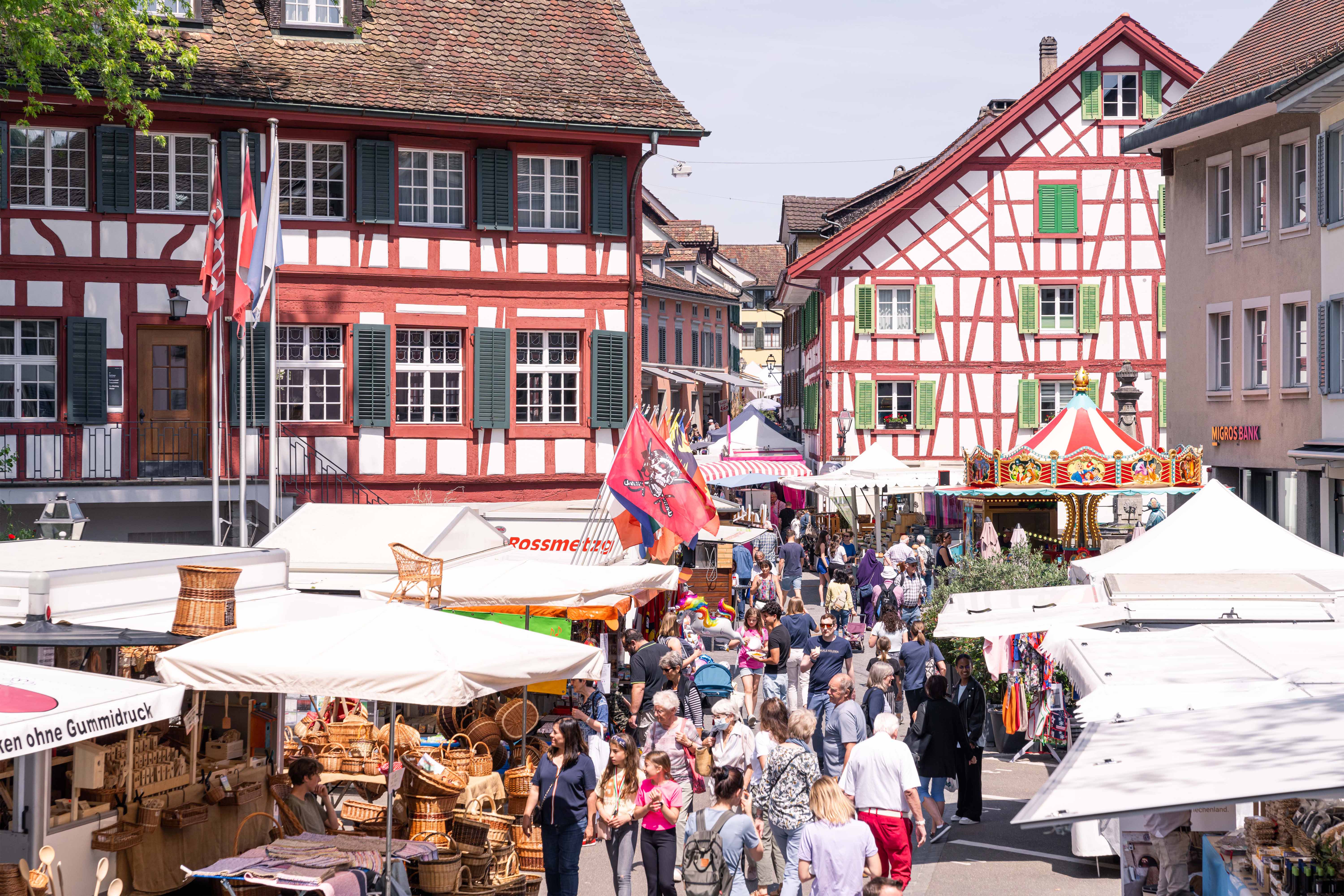 Marktgasse mit Rathaus